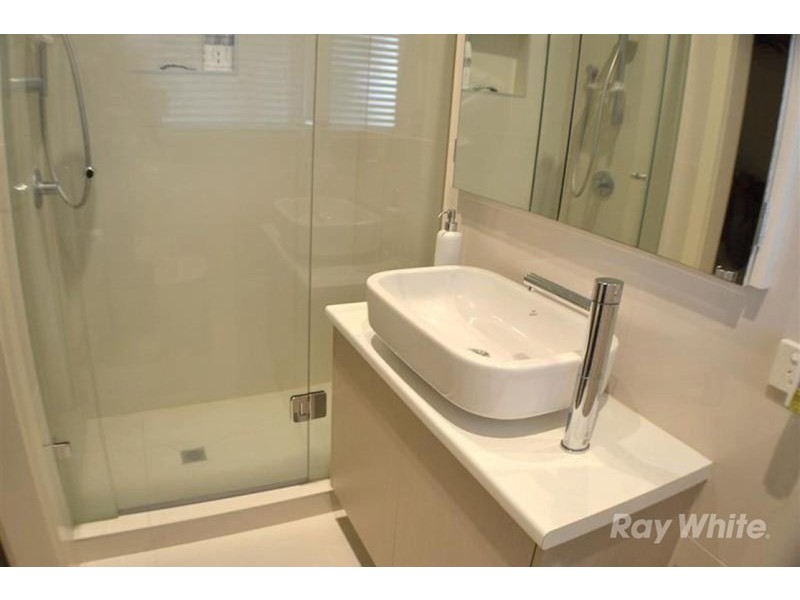 8 Charlnet Drive, Vermont South VIC 3133