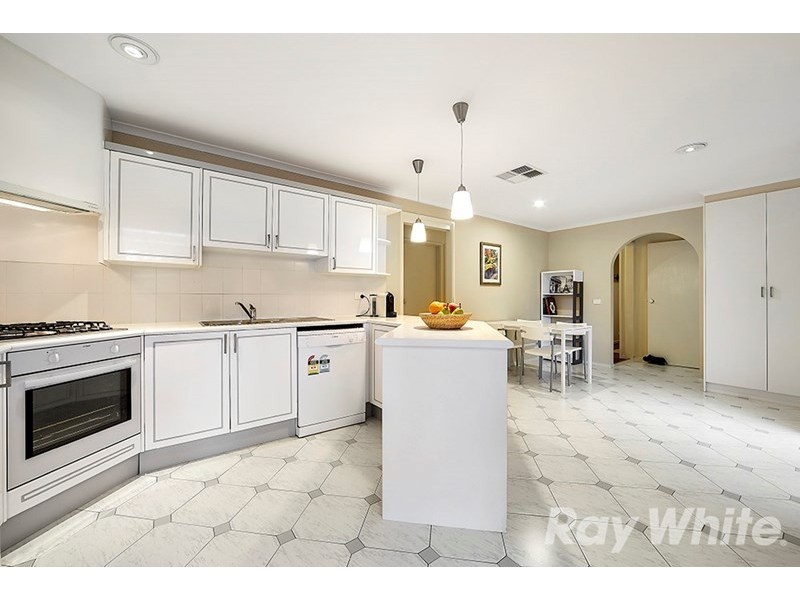 2 Gyton Avenue, Glen Waverley VIC 3150