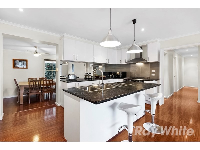 27 Murdoch Avenue, Mulgrave VIC 3170