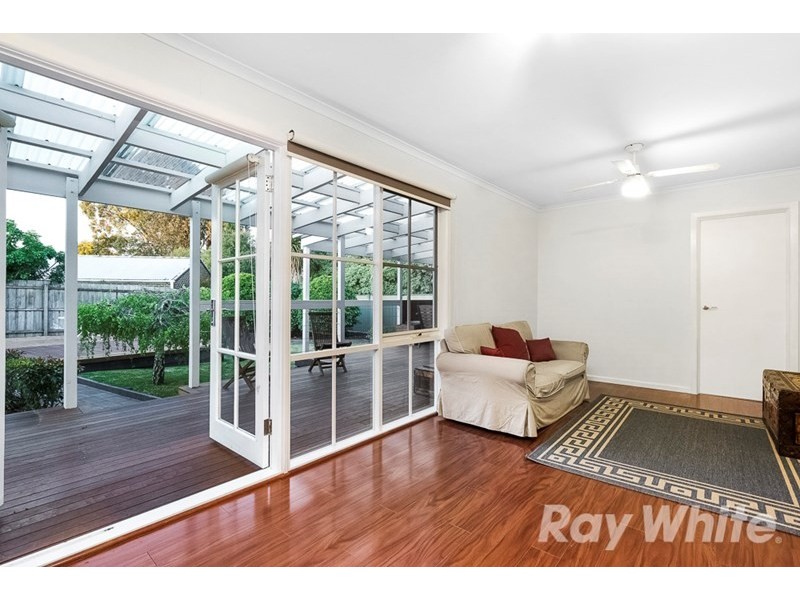 27 Murdoch Avenue, Mulgrave VIC 3170