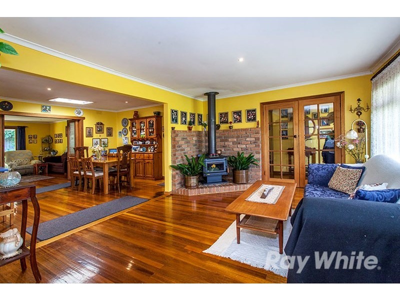 29 Plymouth Street, Glen Waverley VIC 3150