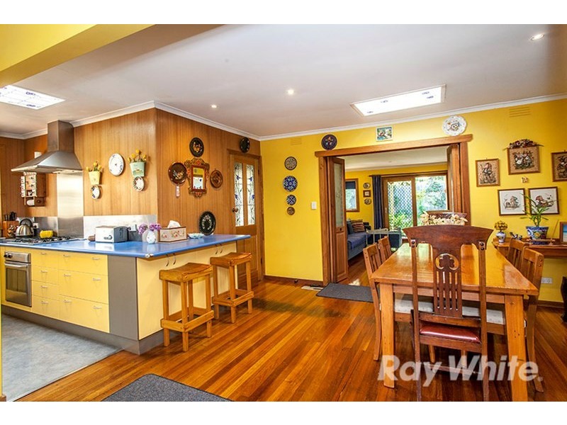 29 Plymouth Street, Glen Waverley VIC 3150