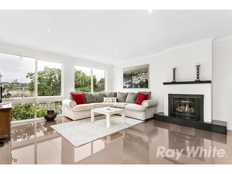 44 King Arthur Drive, Glen Waverley VIC 3150