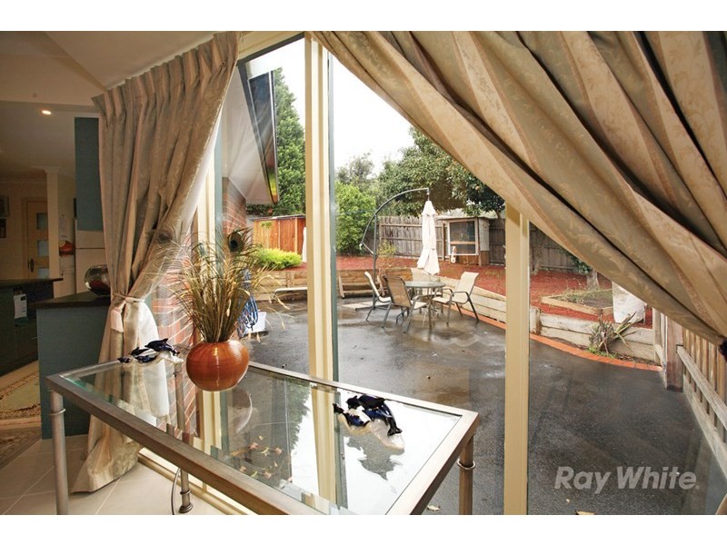 15 Lennox Avenue, Glen Waverley VIC 3150