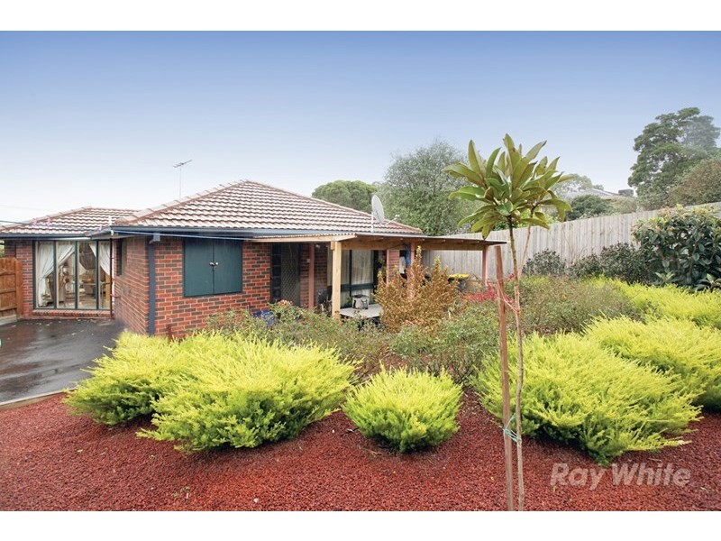 15 Lennox Avenue, Glen Waverley VIC 3150