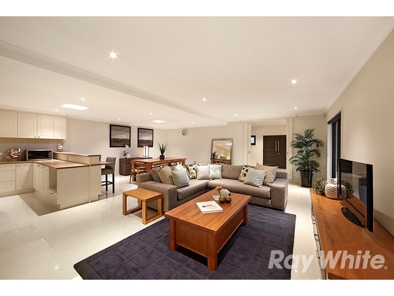 14 The Boulevard, Glen Waverley VIC 3150