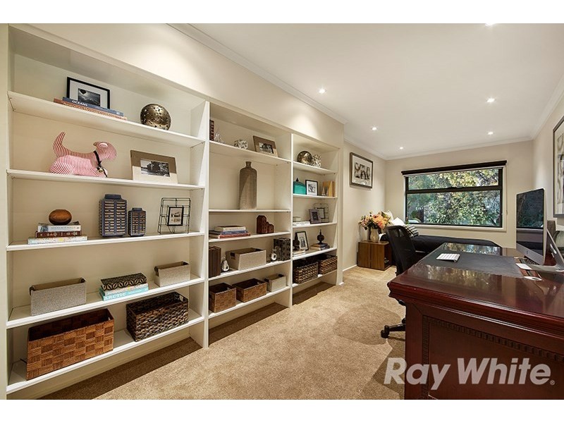 14 The Boulevard, Glen Waverley VIC 3150