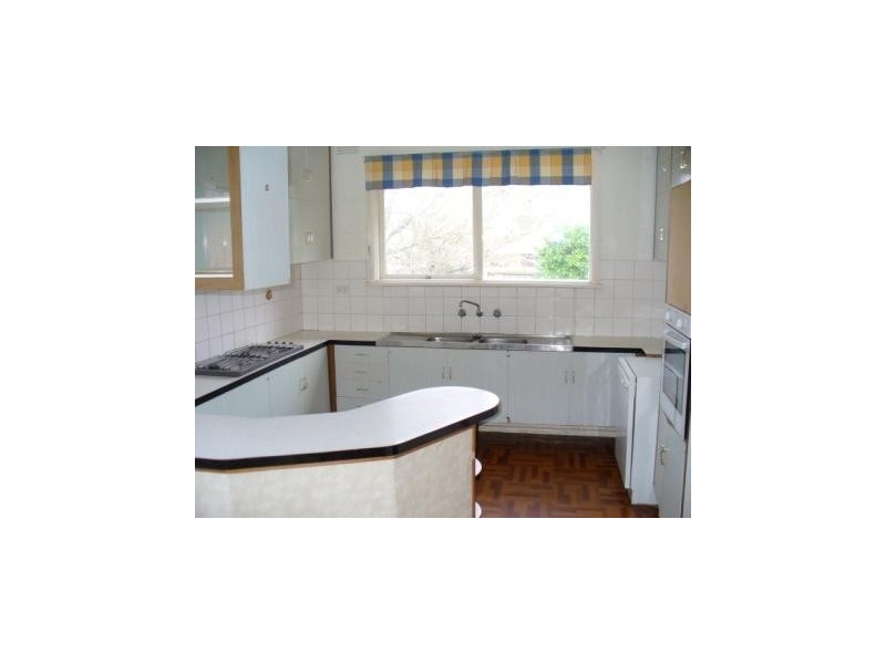 14 Diosma Drive, Glen Waverley VIC 3150