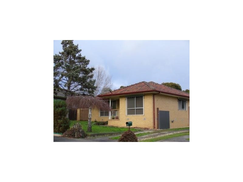 4 Landsborough Avenue, Wheelers Hill VIC 3150