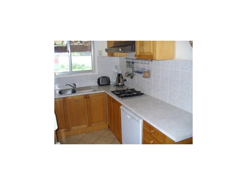 4 Landsborough Avenue, Wheelers Hill VIC 3150