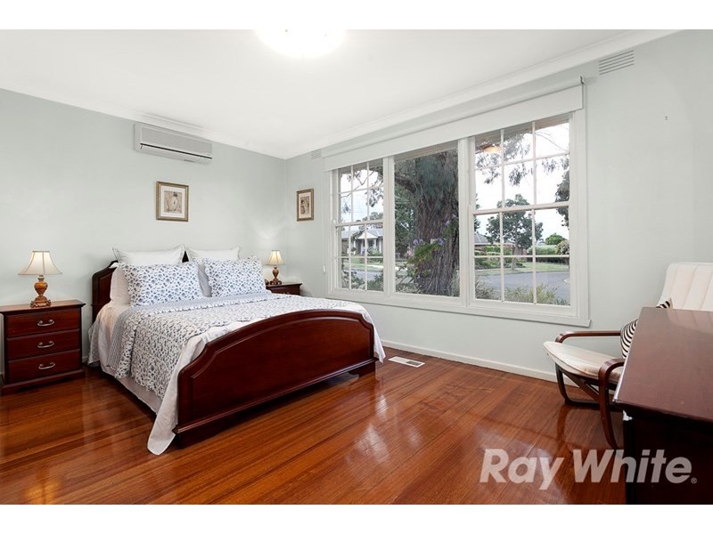 46 Glen Tower Drive, Glen Waverley VIC 3150