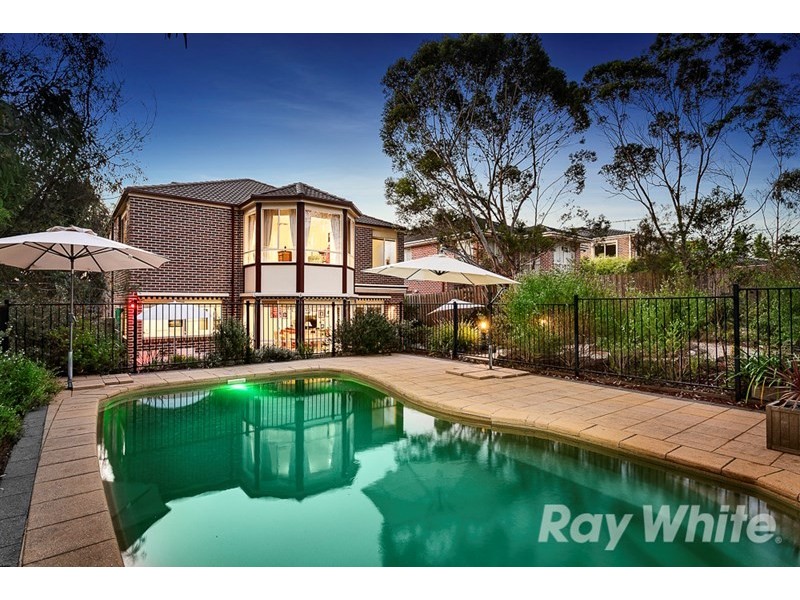 35 Bunker Crescent, Glen Waverley VIC 3150