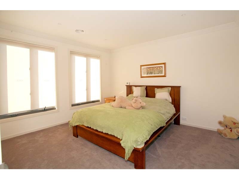 23 Cookson Way, Burwood VIC 3125