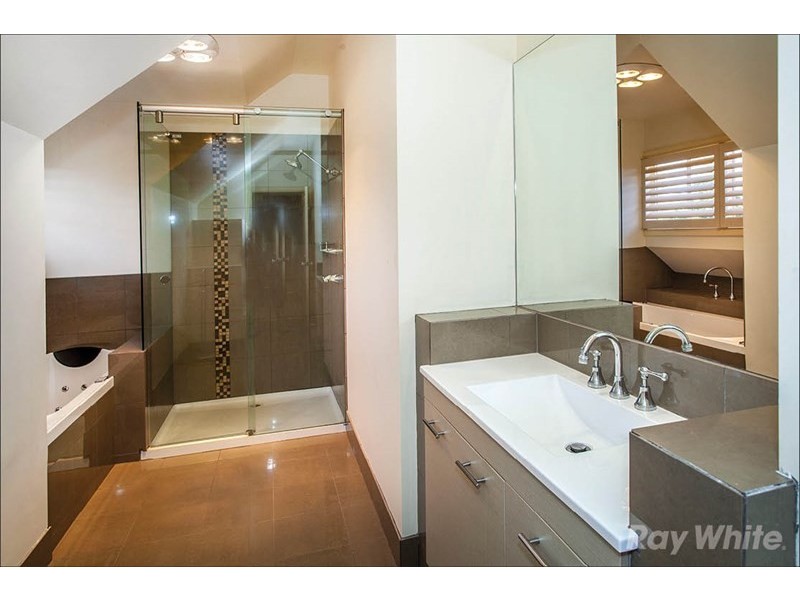 29 Carrington Court, Burwood East VIC 3151