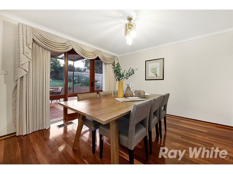 25 Winterton Drive, Wheelers Hill VIC 3150
