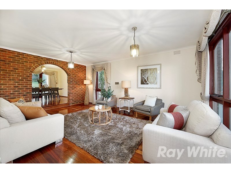 25 Winterton Drive, Wheelers Hill VIC 3150