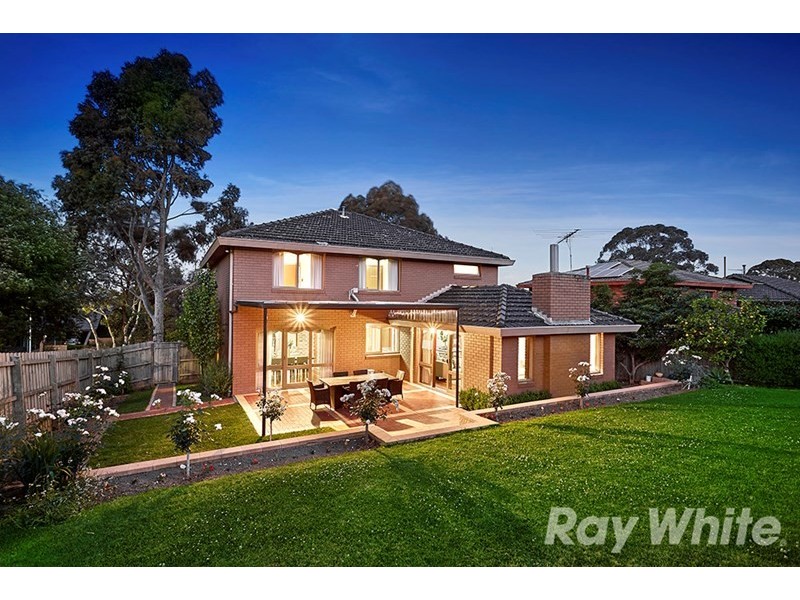 25 Winterton Drive, Wheelers Hill VIC 3150