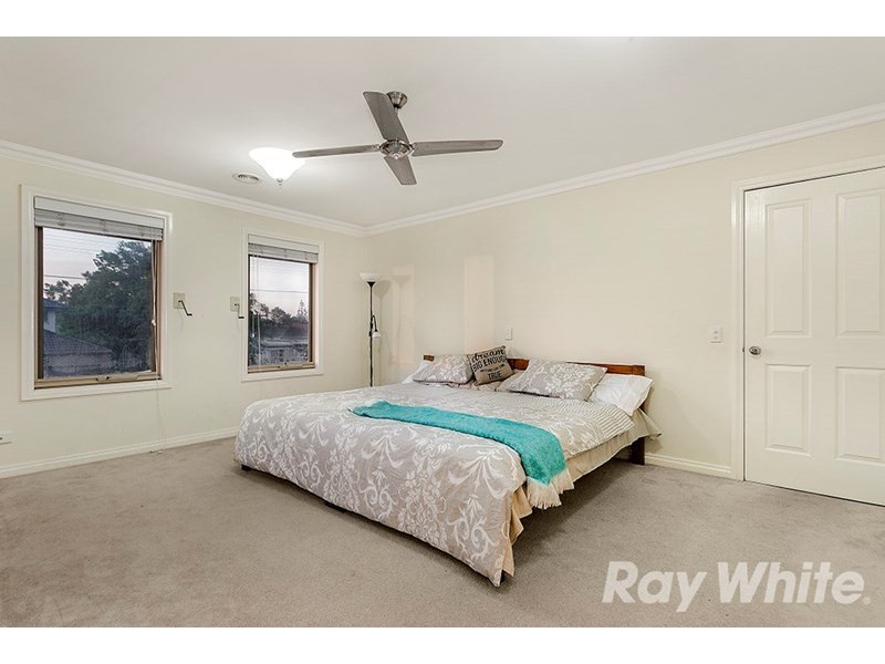 8 Albert Crescent, Mulgrave VIC 3170