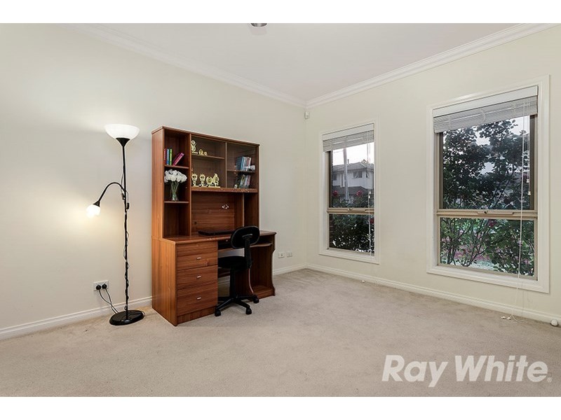 8 Albert Crescent, Mulgrave VIC 3170