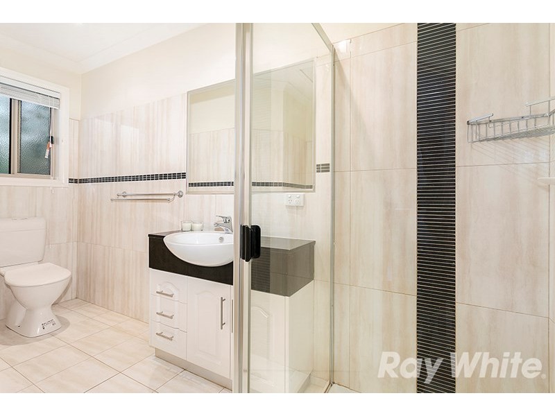 8 Albert Crescent, Mulgrave VIC 3170