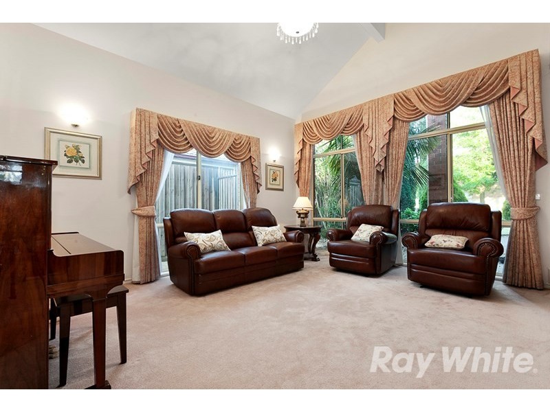 35 Knightsbridge Avenue, Nunawading VIC 3131