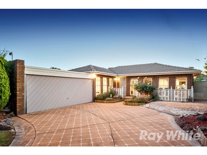 135 Capital Avenue, Glen Waverley VIC 3150