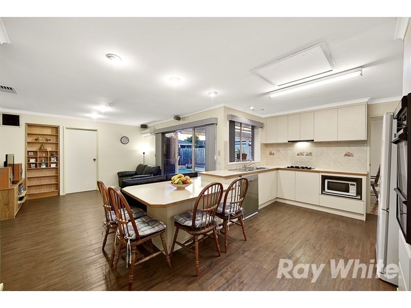 135 Capital Avenue, Glen Waverley VIC 3150