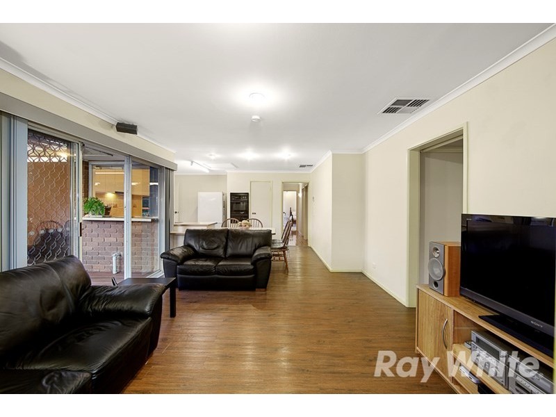 135 Capital Avenue, Glen Waverley VIC 3150