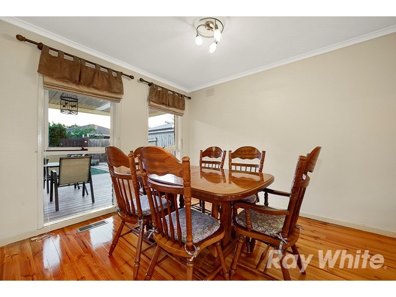 135 Capital Avenue, Glen Waverley VIC 3150
