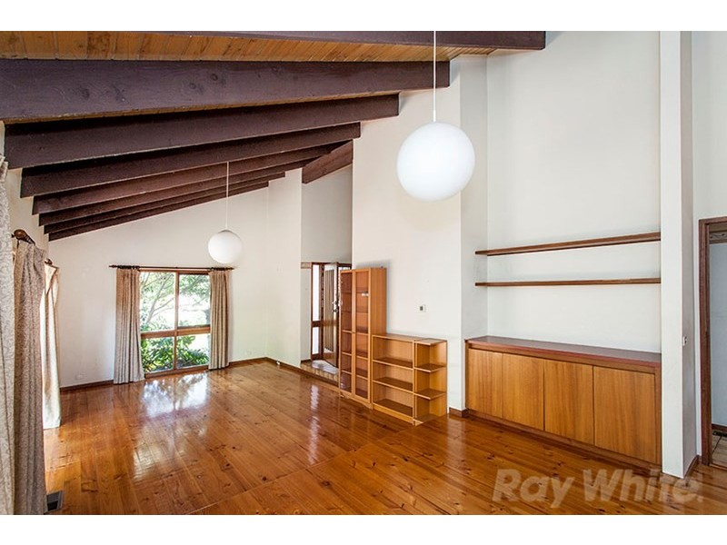 8 Danene Court, Vermont South VIC 3133