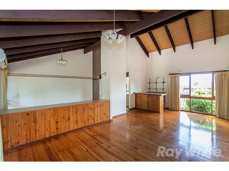 8 Danene Court, Vermont South VIC 3133