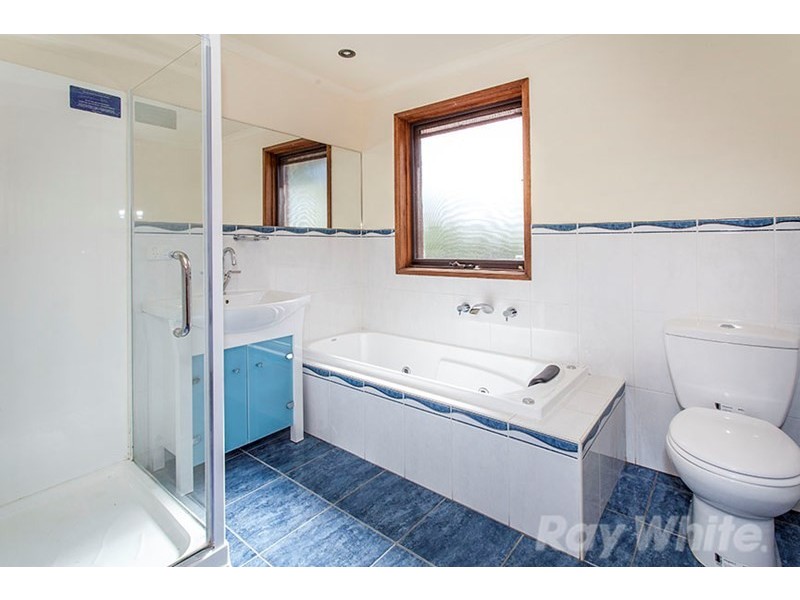 8 Danene Court, Vermont South VIC 3133