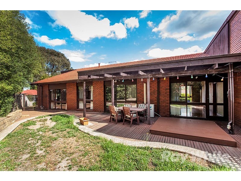 8 Danene Court, Vermont South VIC 3133