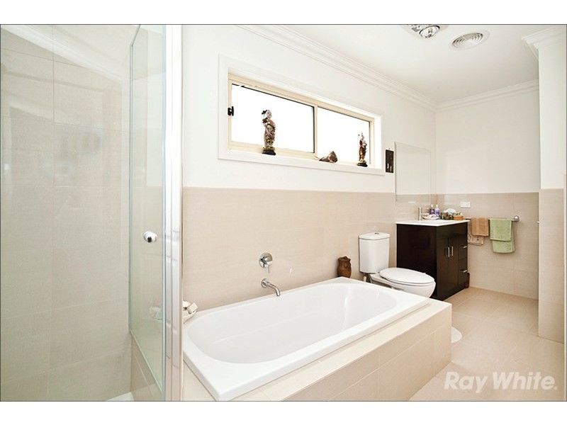 1/10 Lee Avenue, Mount Waverley VIC 3149