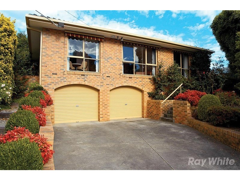 4 Regal Court, Glen Waverley VIC 3150