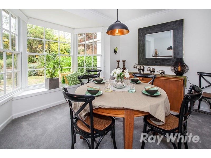 6 Gracehill Avenue, Burwood VIC 3125