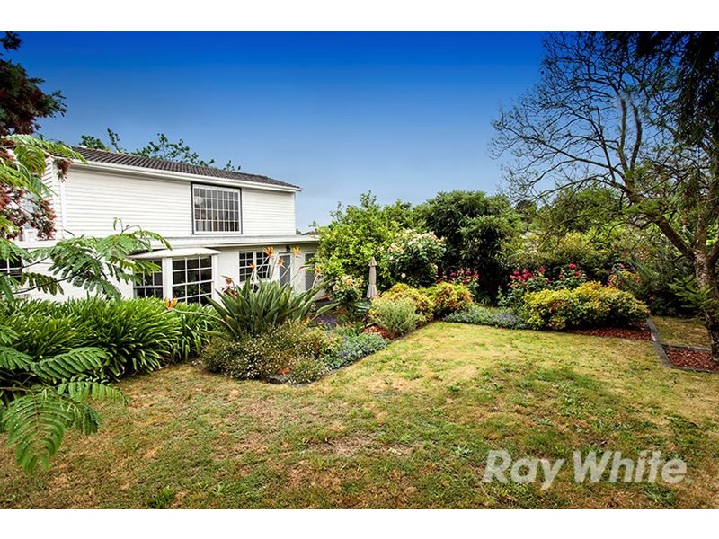 6 Gracehill Avenue, Burwood VIC 3125