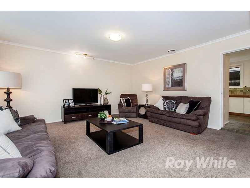 17 Ainslie Drive, Wheelers Hill VIC 3150