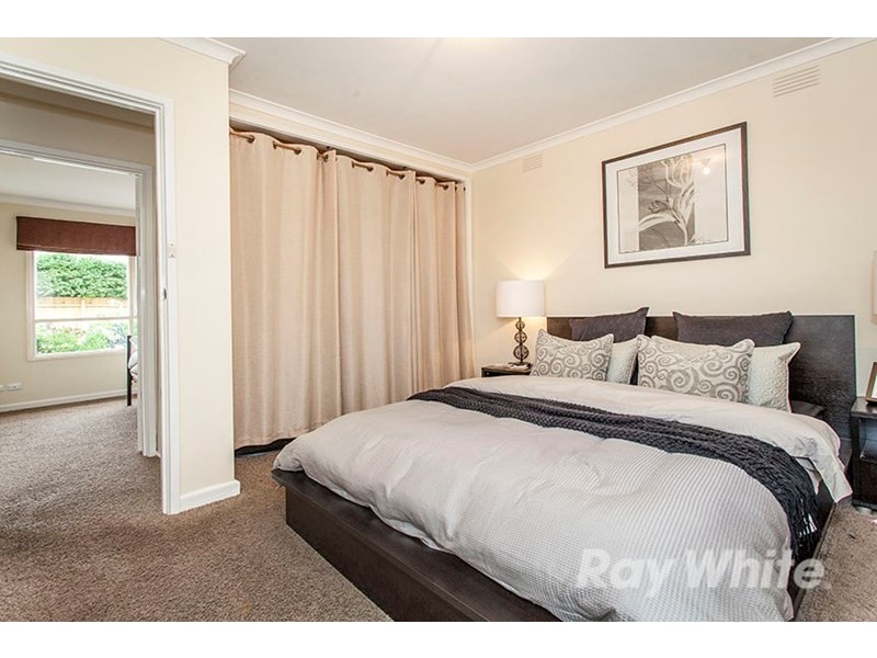 17 Ainslie Drive, Wheelers Hill VIC 3150