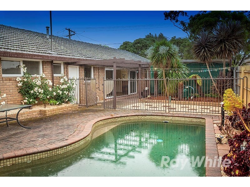 17 Ainslie Drive, Wheelers Hill VIC 3150