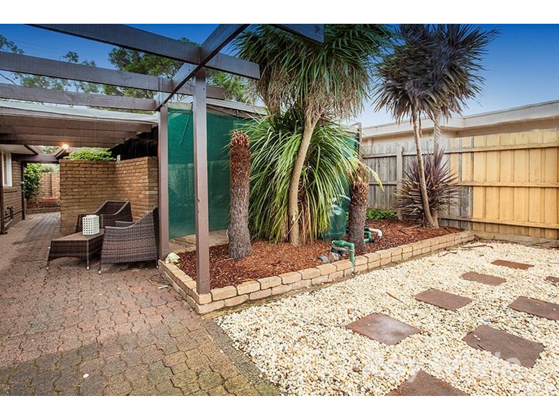 17 Ainslie Drive, Wheelers Hill VIC 3150
