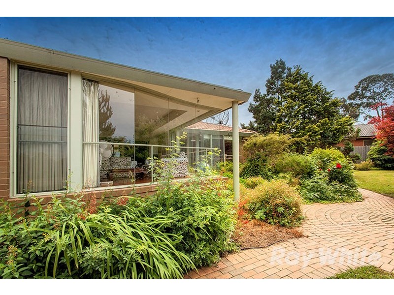 7 Pach Road, Wantirna South VIC 3152