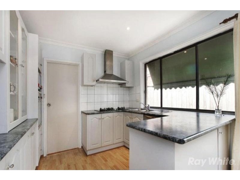 6 West Court, Glen Waverley VIC 3150