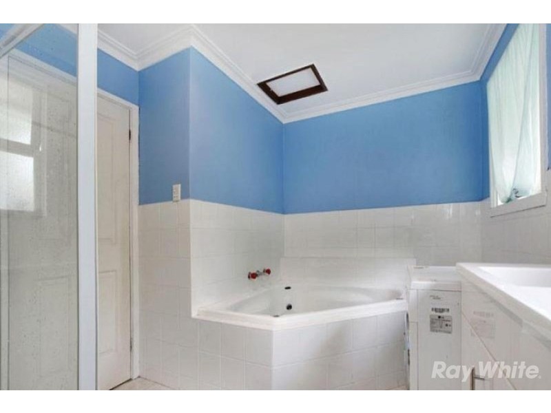 6 West Court, Glen Waverley VIC 3150
