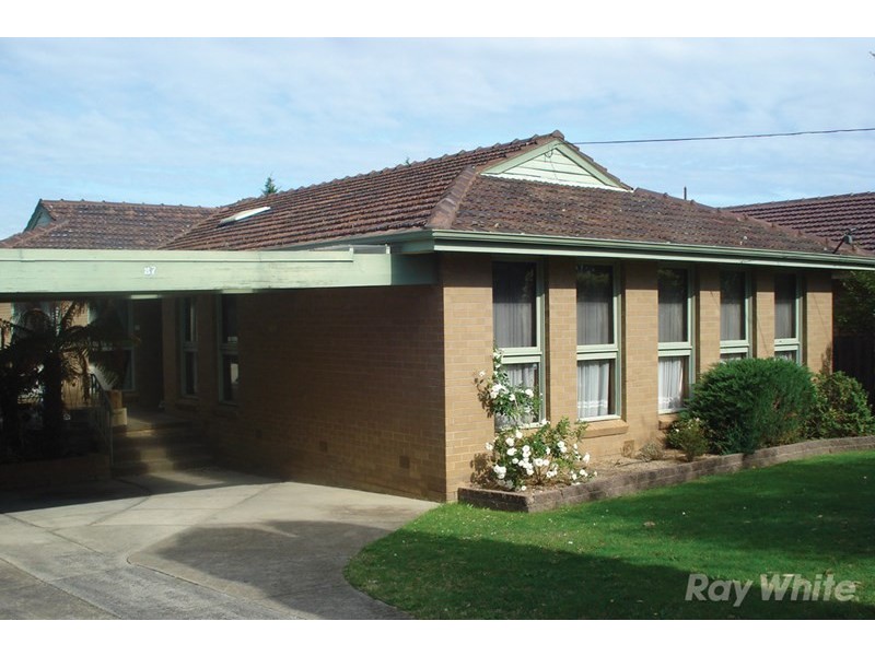 87 Strada Crescent, Wheelers Hill VIC 3150