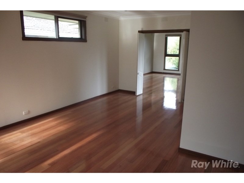 87 Strada Crescent, Wheelers Hill VIC 3150