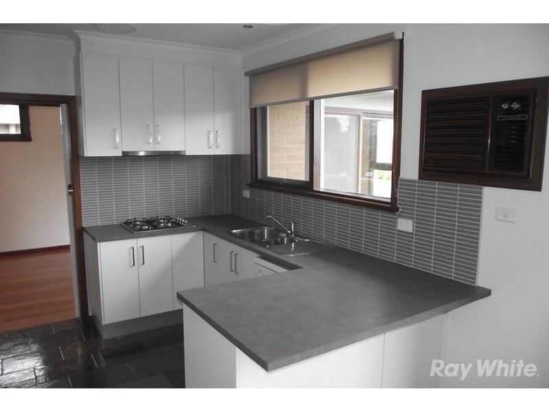 87 Strada Crescent, Wheelers Hill VIC 3150