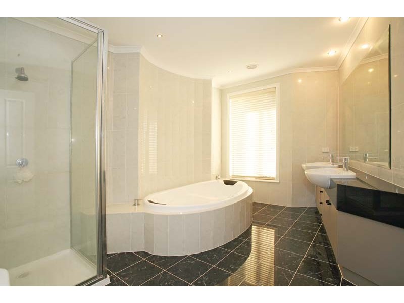 128 Grandview Road, Wheelers Hill VIC 3150