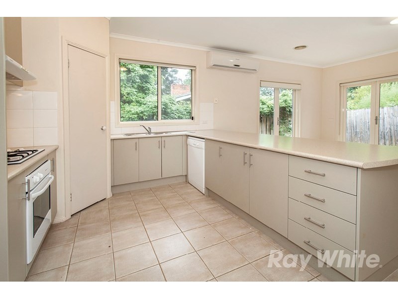 3/3 Garrison Grove, Wantirna VIC 3152