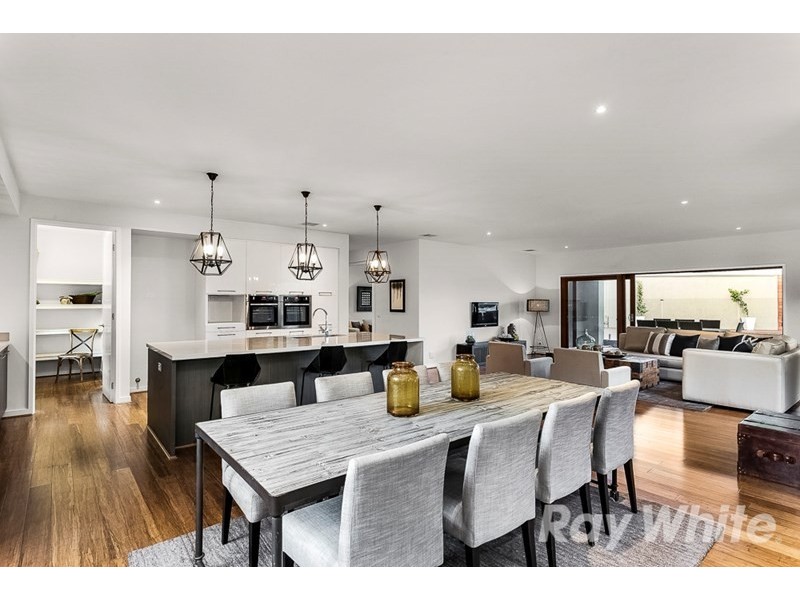 6 Balfour Court, Glen Waverley VIC 3150